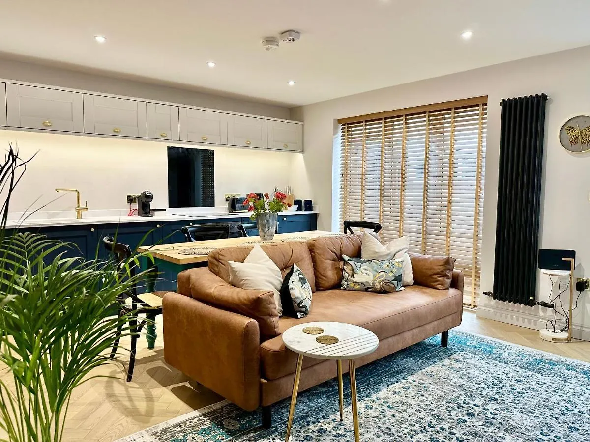 6 The Feather Villa Ripon
